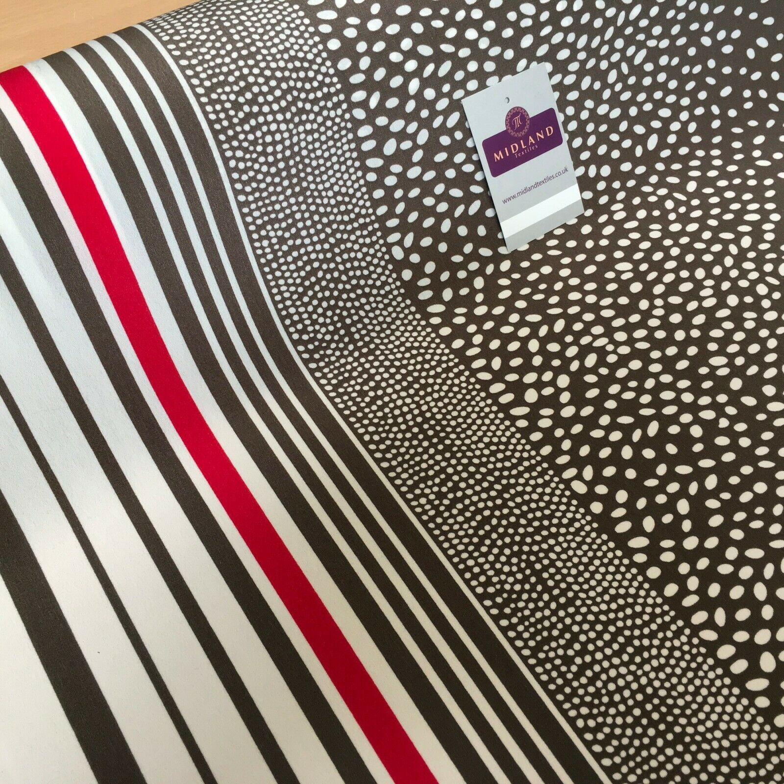 Brown Double border stripped crepe de chine Dress Fabric 147 cm M145-77 Mtex