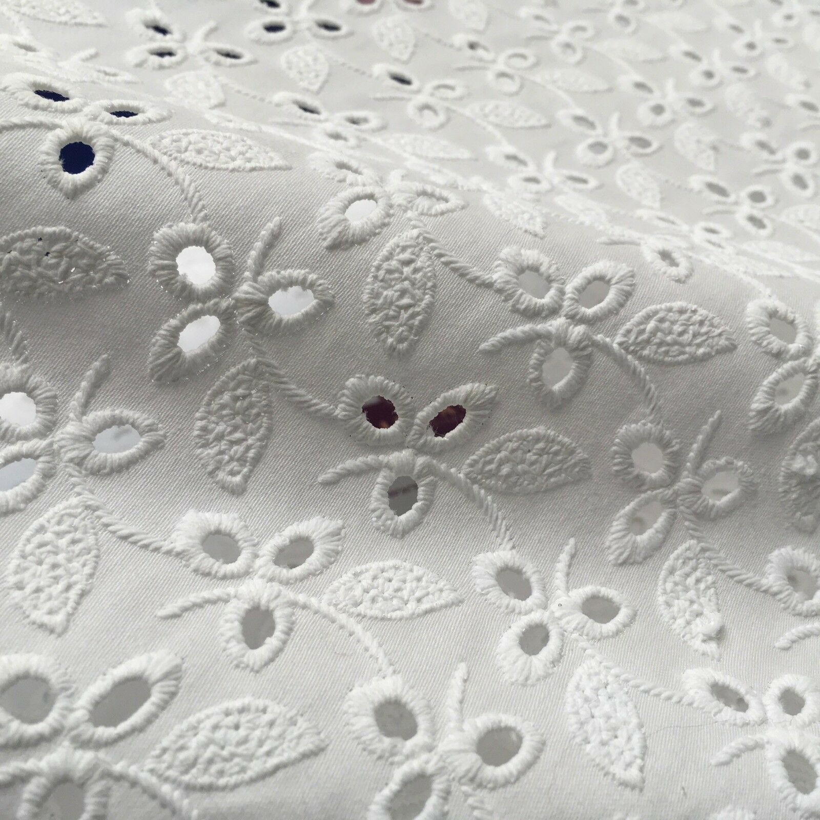 Broderie Anglaise cotton eyelet lace Fabric 55" Wide M992