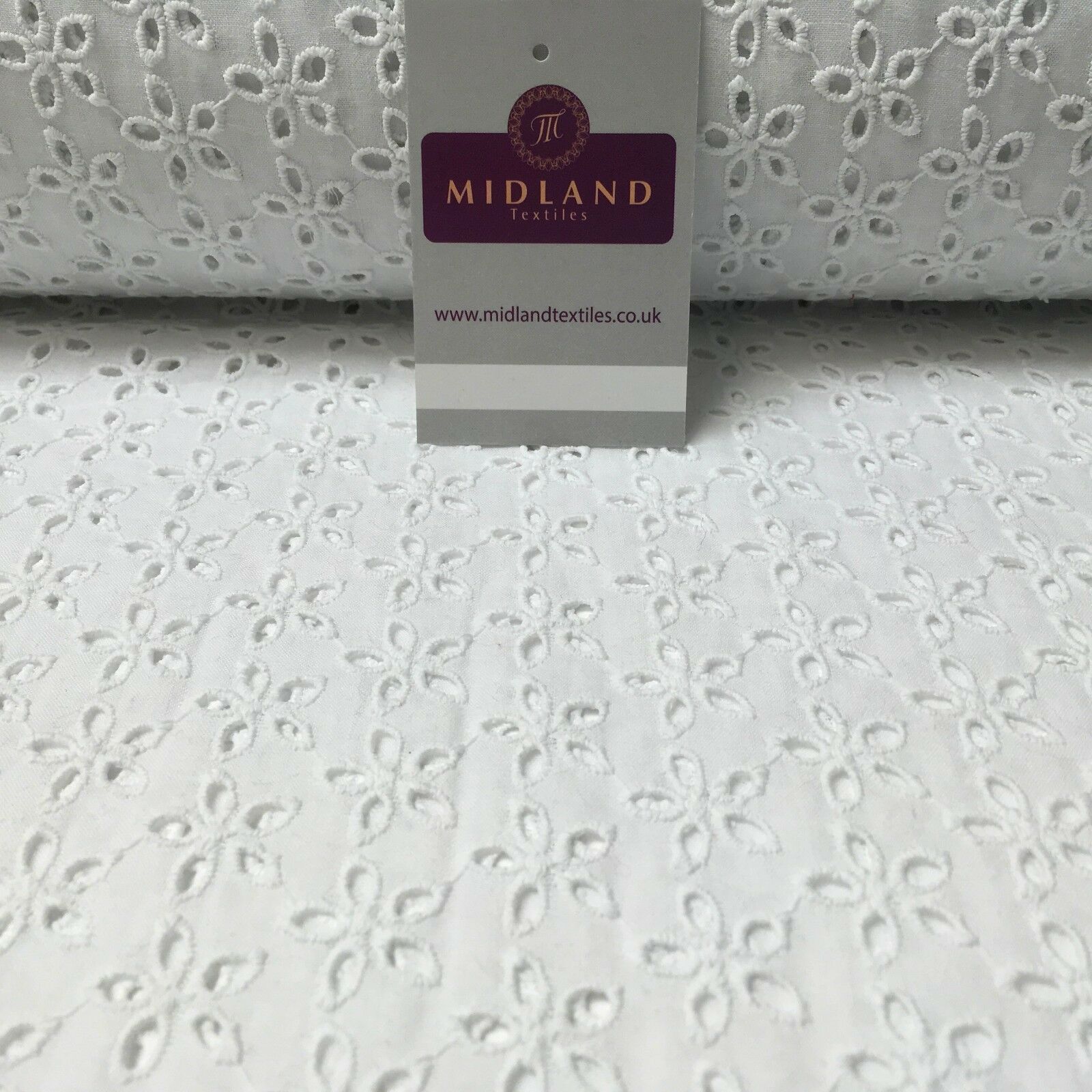 Broderie Anglaise cotton eyelet lace Fabric 55' Wide M992