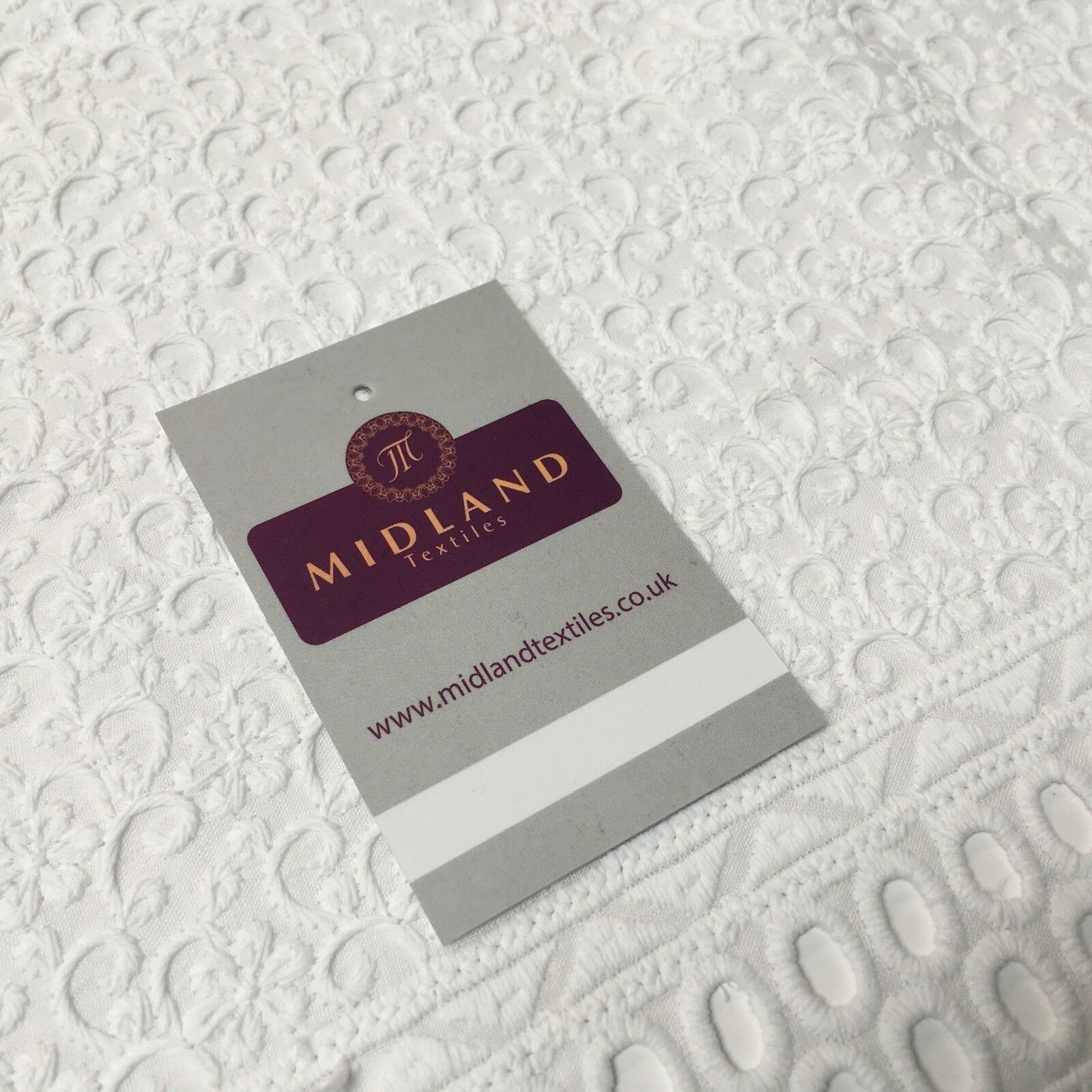 Broderie Anglaise cotton eyelet lace Fabric 55' Wide M992