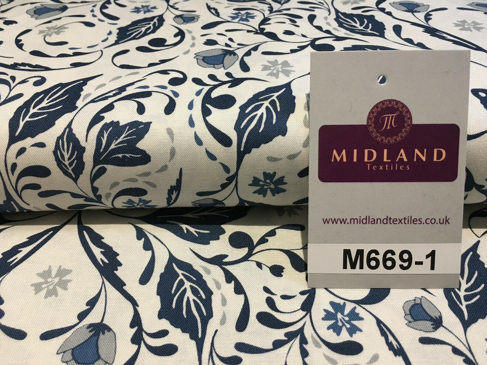 Blue William Morris inspired Butterfly and leaves 100% cotton fabric 45' M669