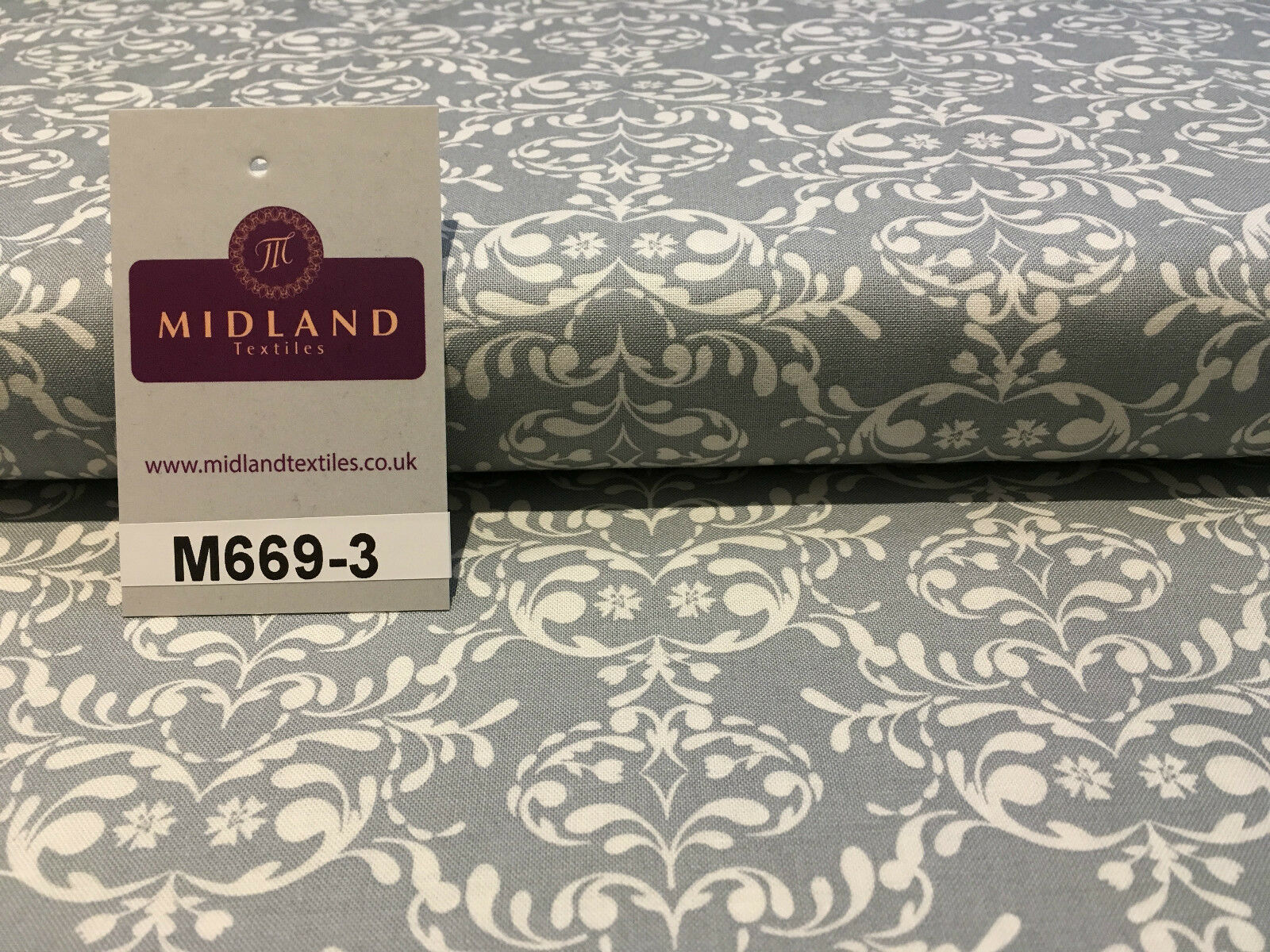 Blue William Morris inspired Butterfly and leaves 100% cotton fabric 45' M669