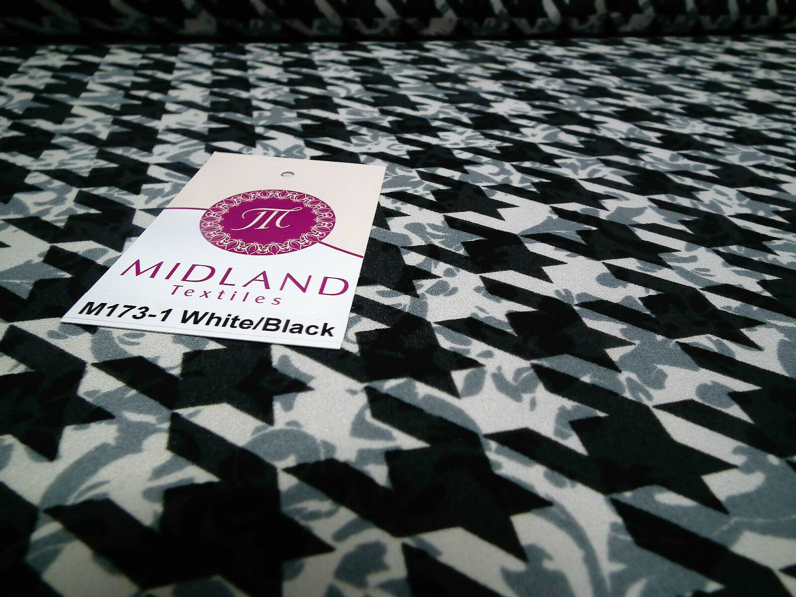 Dogtooth houndstooth soft feel printed crepe de chine fabric 58' M173 Mtex