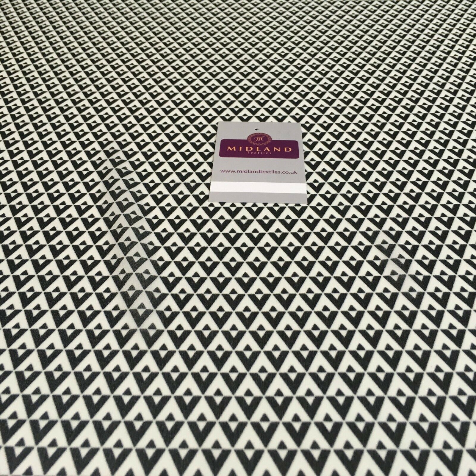 Black Ivory geometric Georgette Dress Fabric 150cm M401-61 Mtex