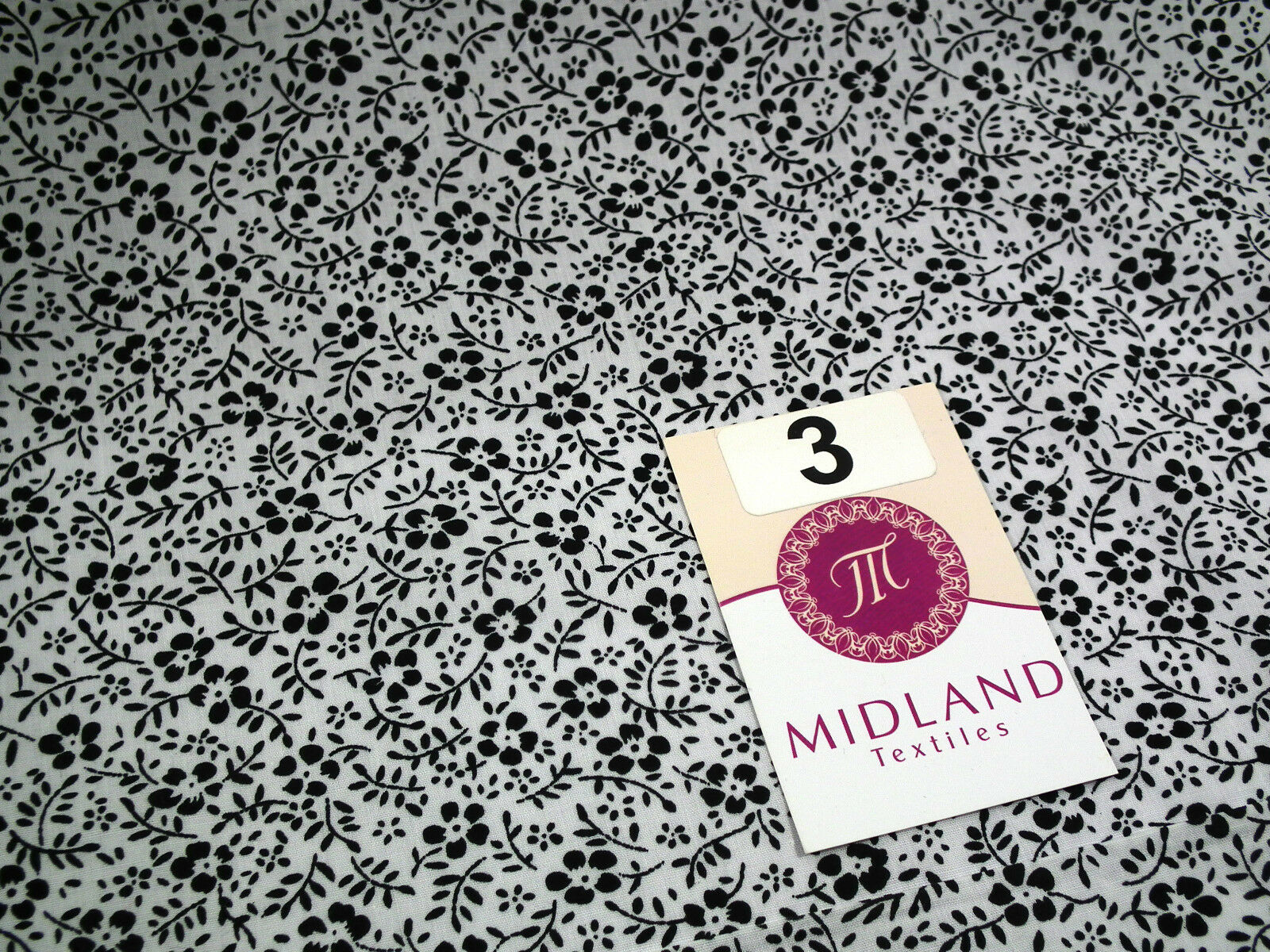 Floral Vintage flower leaves and stem print poly cotton 44' Wide M332 Mtex