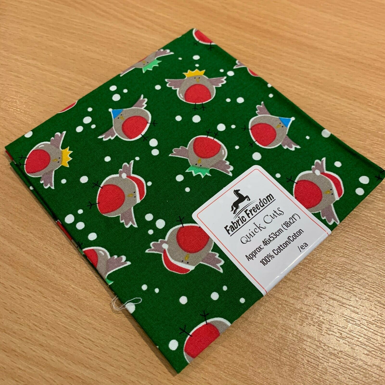 Christmas 100% Cotton pre-cut Fat quarters 46cm x 53cm craft Fabric MK1459