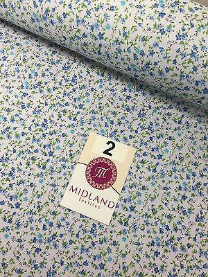 Floral Leaf and stem poly cotton print dress craft fabric 44' Wide M335 Mtex