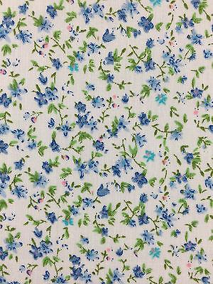 Floral Leaf and stem poly cotton print dress craft fabric 44" Wide M335 Mtex