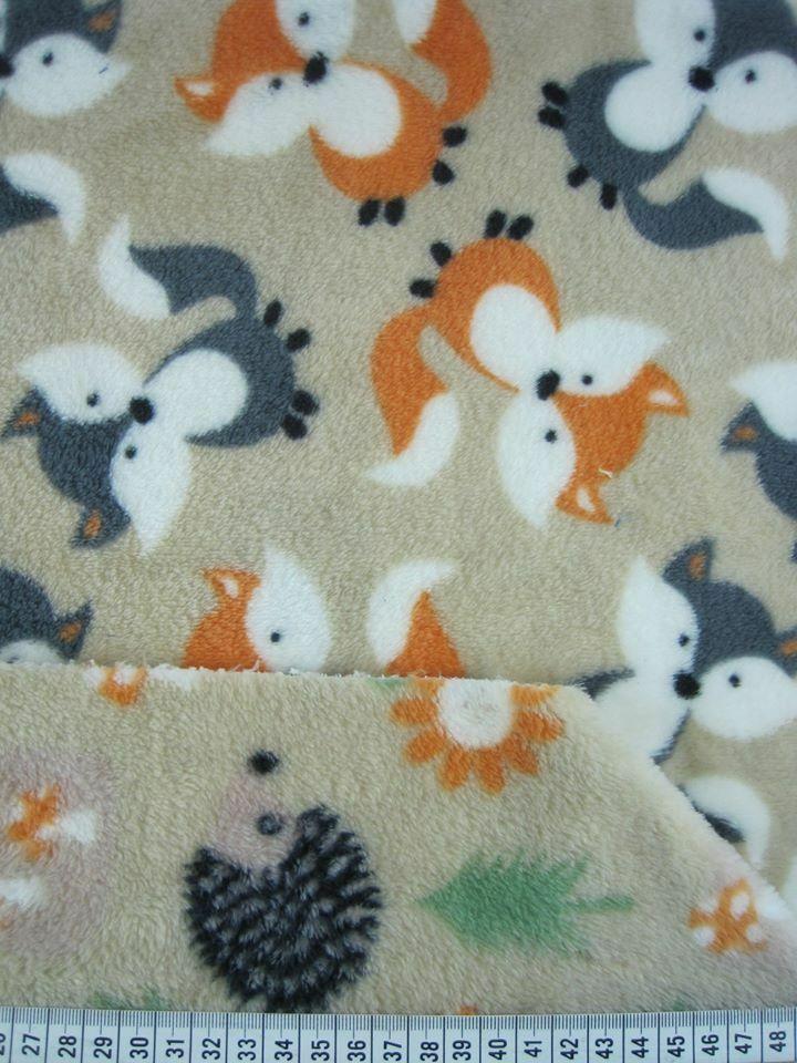 Foxes & hedgehog reversible medium weight Cuddle Fleece 100% Polyester 58" M701