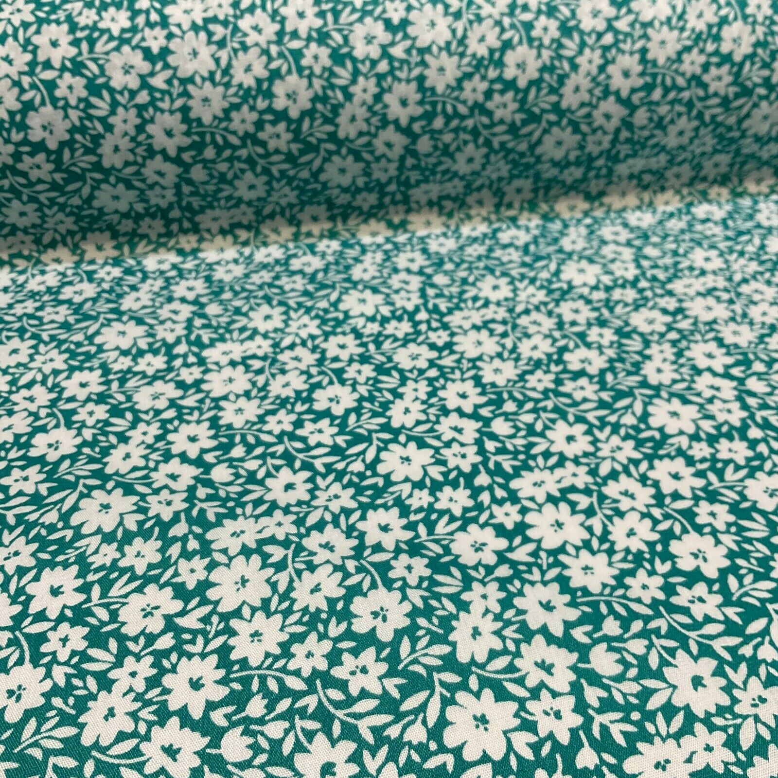 Small Floral ditsy Poly cotton printed lightweight fabric M1615