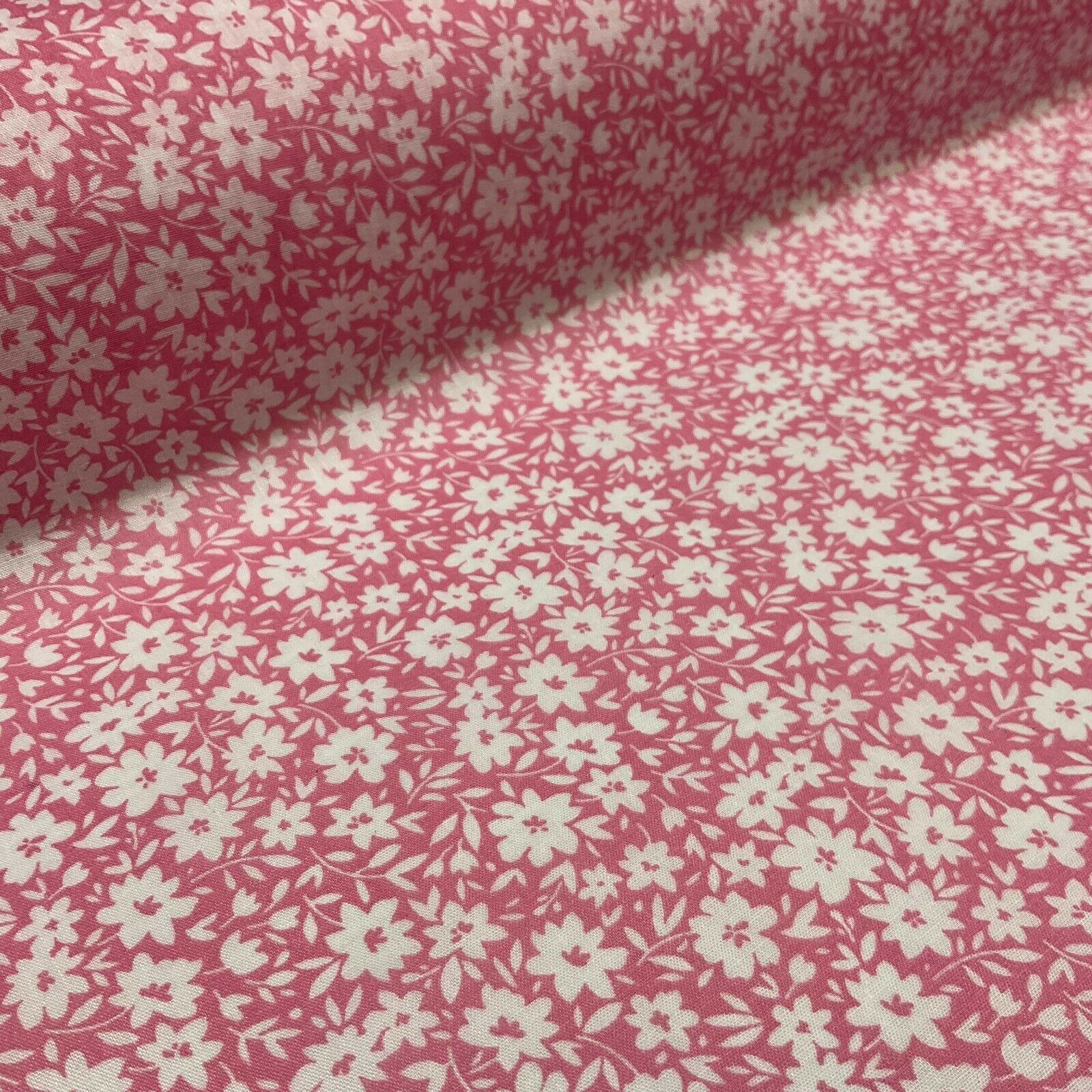 Small Floral ditsy Poly cotton printed lightweight fabric M1615