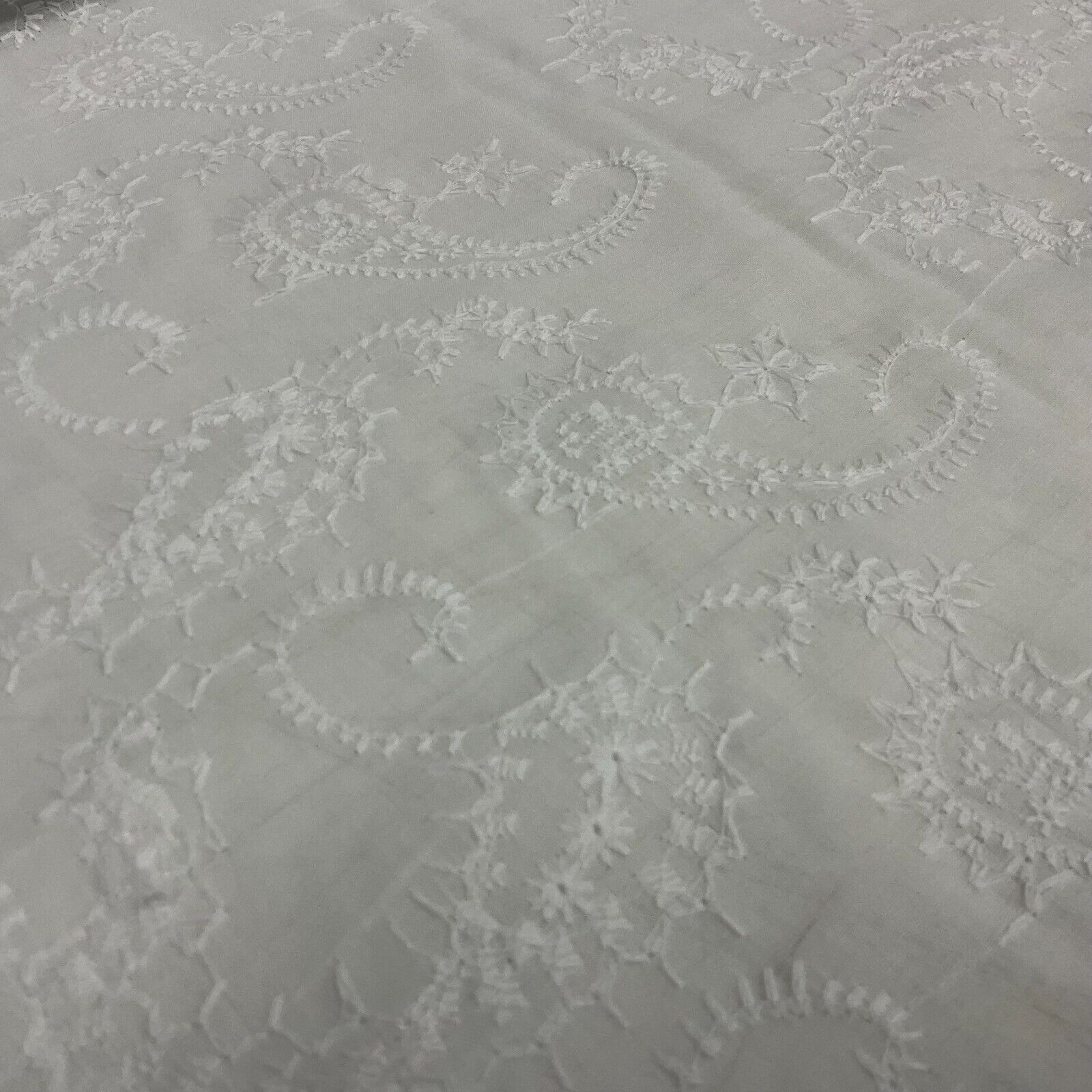 White Floral Paisley 100% cotton voile  lightweight dress fabric sewing M1663