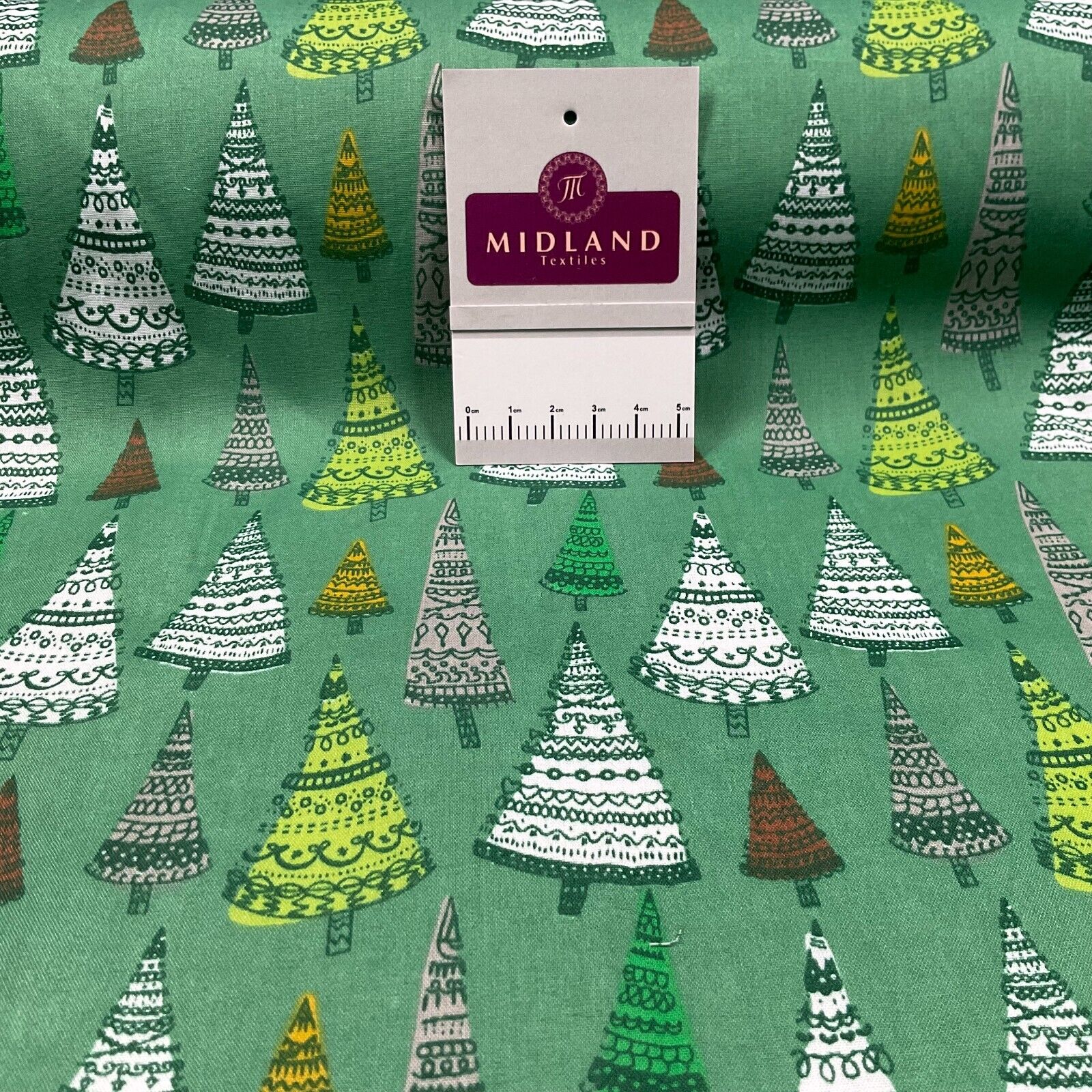 Assorted Christmas xmas Printed crafting  Santa Holly Reindeers fabric M1682