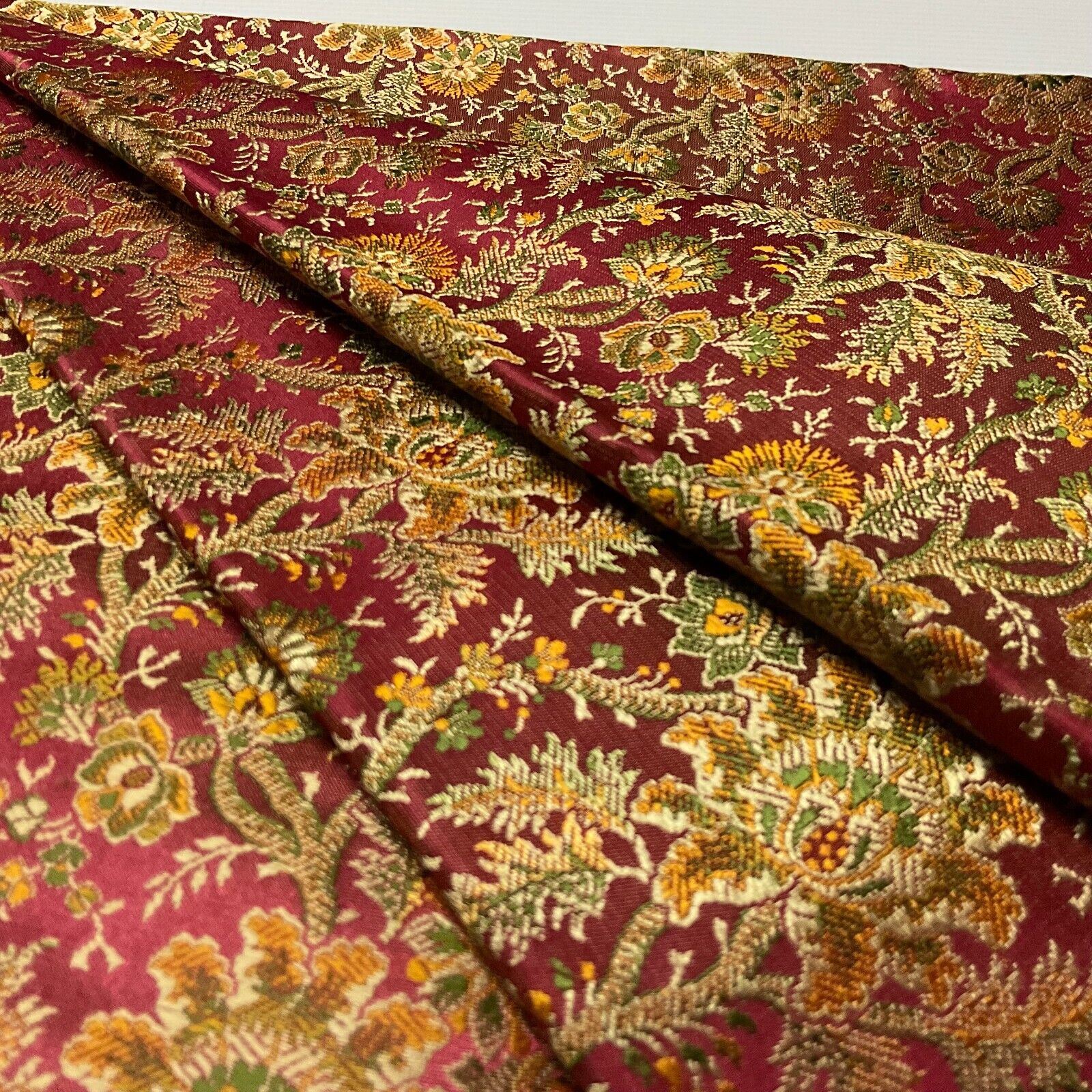 Ornamental Floral Silk Kingkhab wedding Brocade Fabric 111cm wide M1731