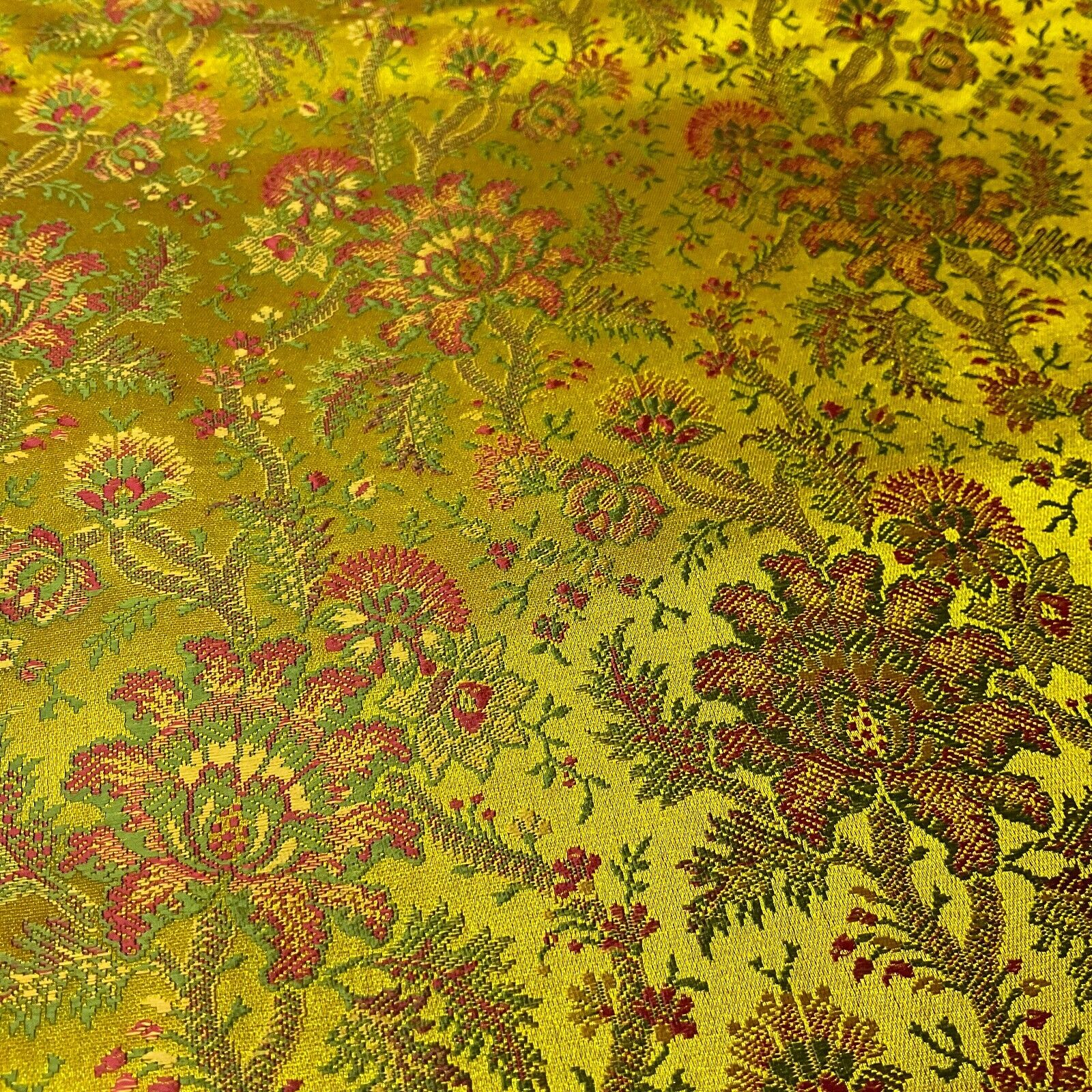 Ornamental Floral Silk Kingkhab wedding Brocade Fabric 111cm wide M1731