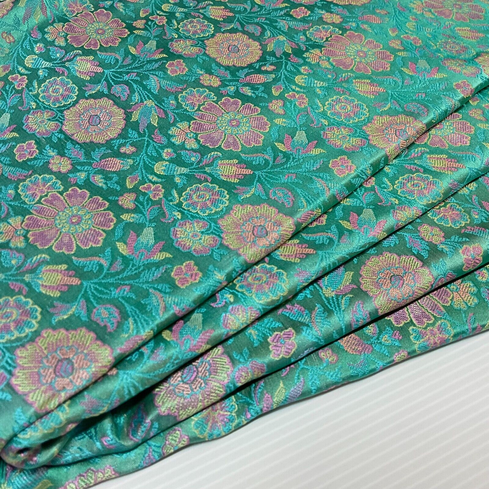 Small Floral Silk Kingkhab wedding Brocade Fabric 111cm wide M1733