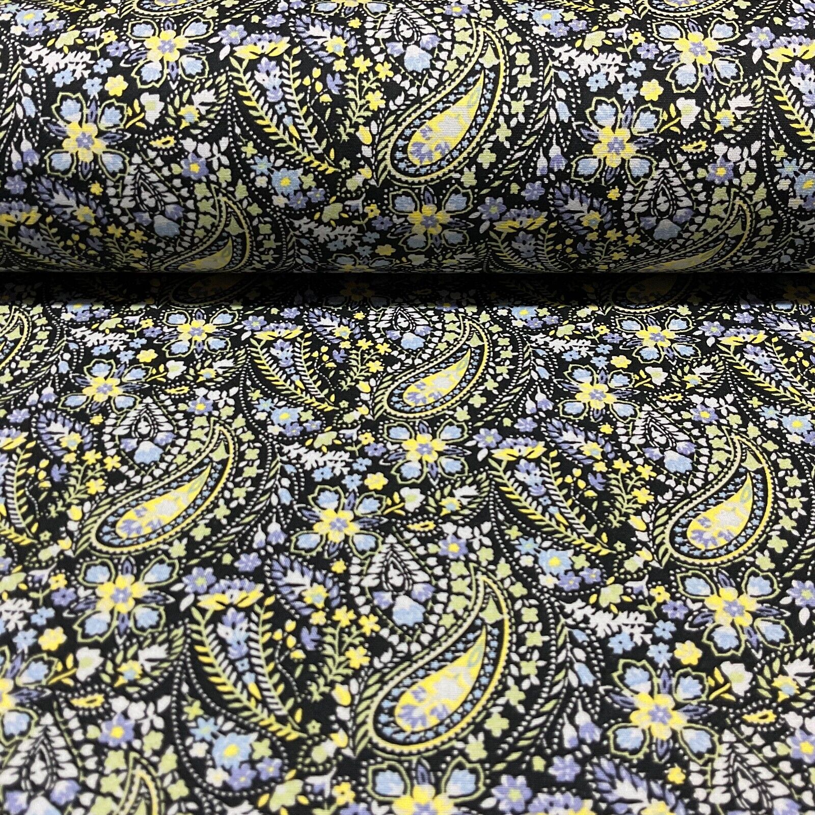 Vintage Paisley 100% cotton Poplin printed dress craft fabric 112cm wide M1744