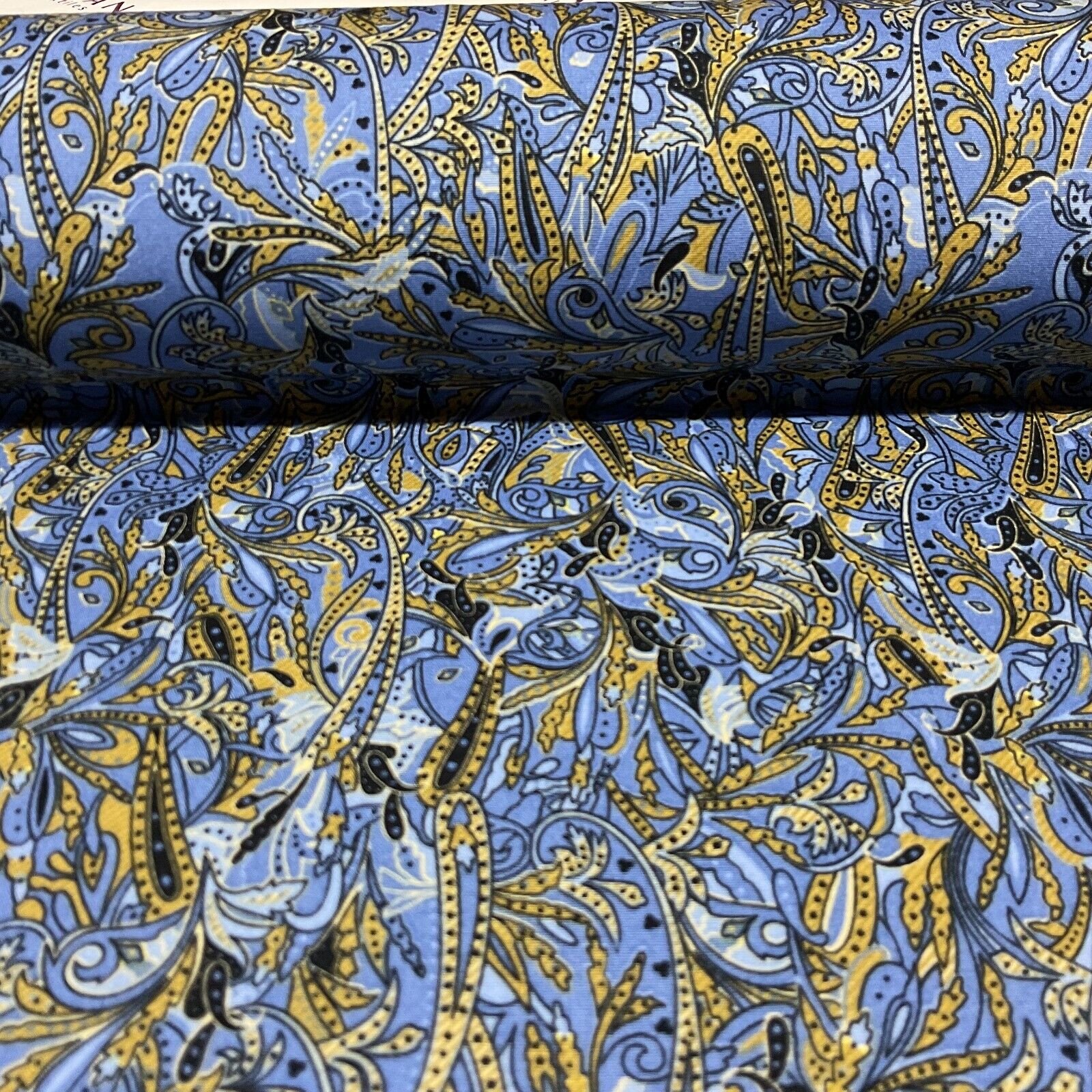 Vintage Paisley Cotton Poplin printed dress craft fabric 112cm wide M1743