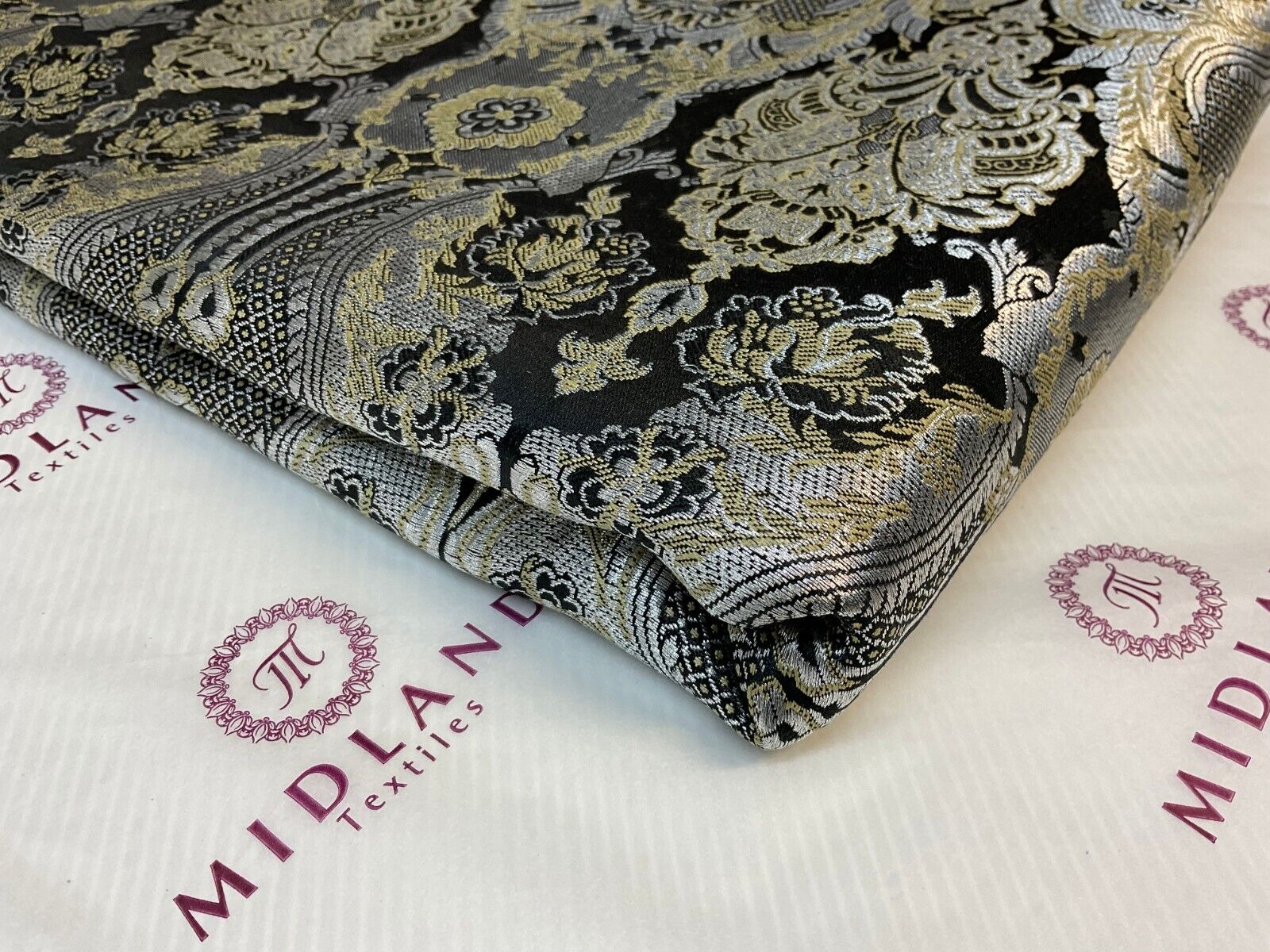 Indian Ornamental  wedding Brocade Fabric ideal for waistcoat 114cm wide M1773
