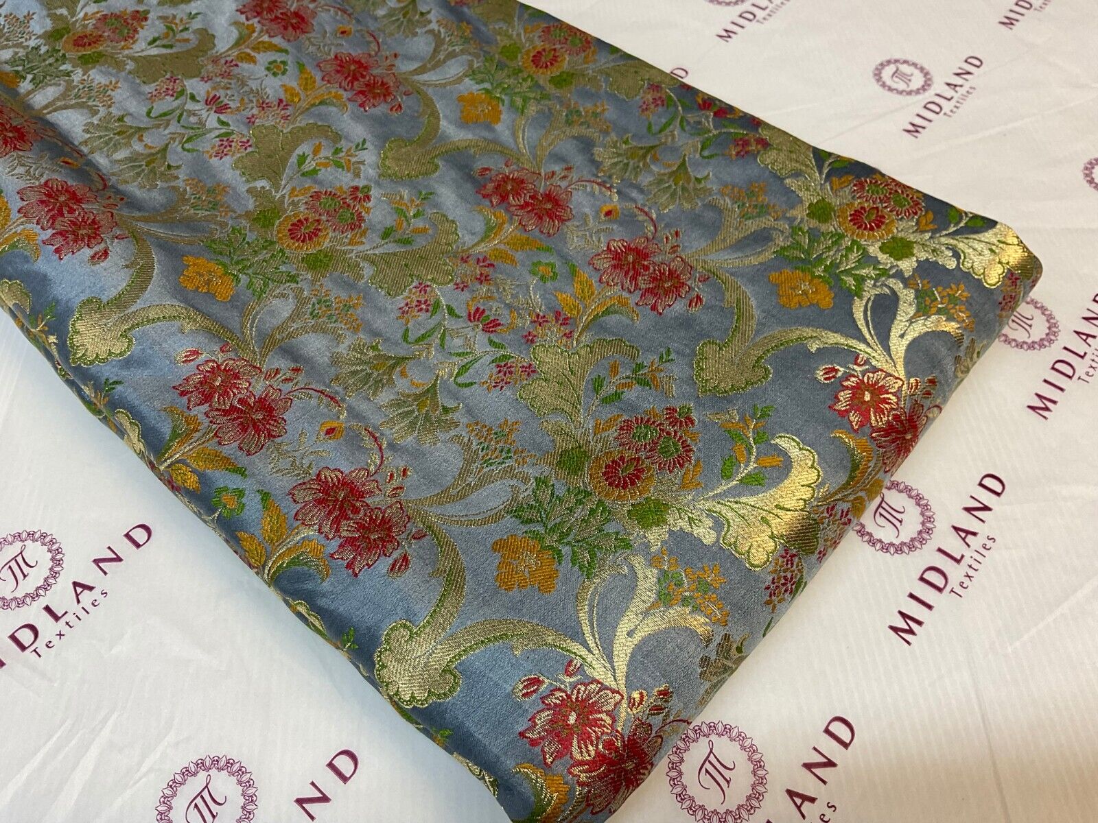 Ornamental Floral Silk Kingkhab wedding Brocade Fabric 114cm wide M1770