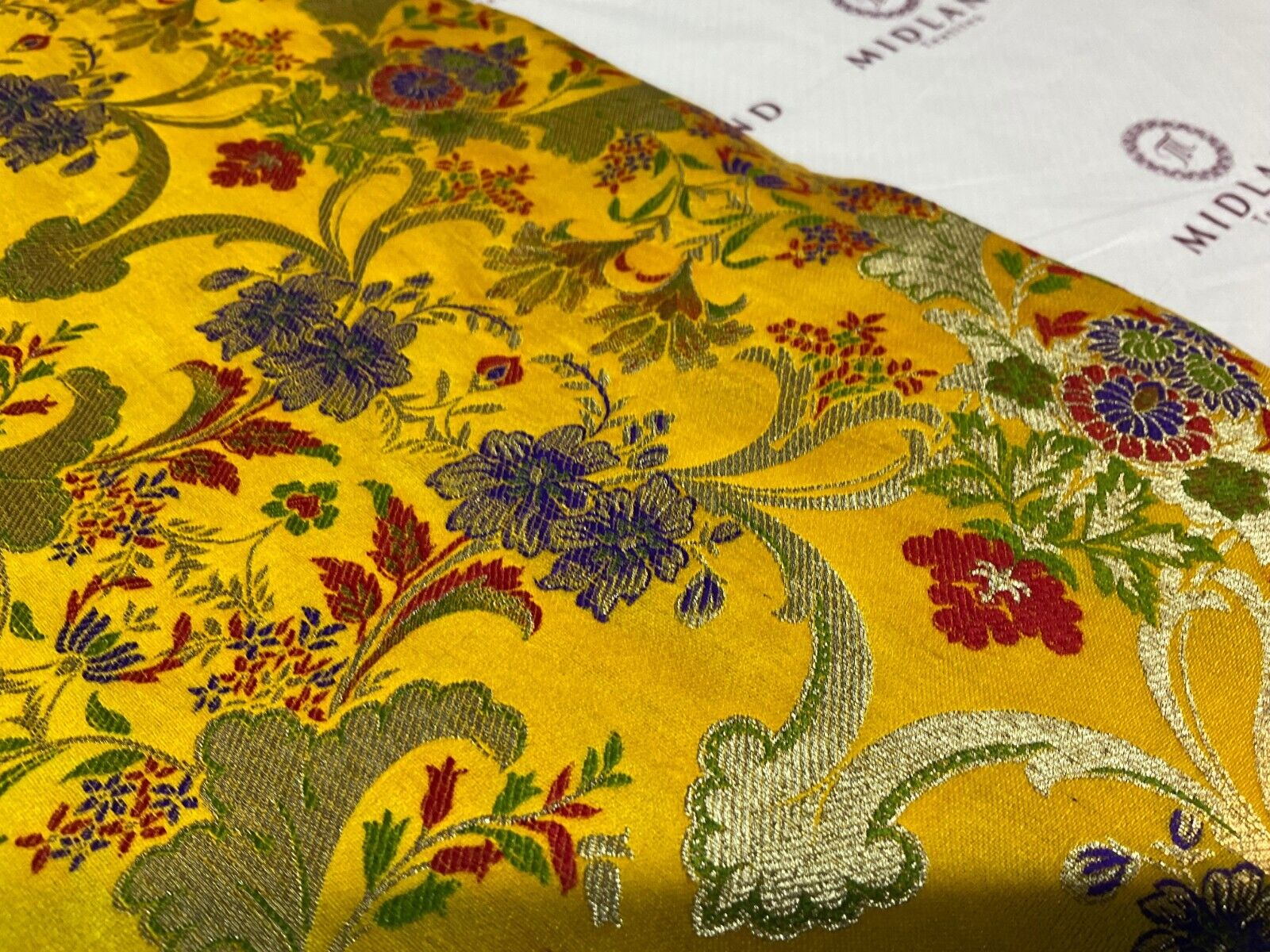 Ornamental Floral Silk Kingkhab wedding Brocade Fabric 114cm wide M1770