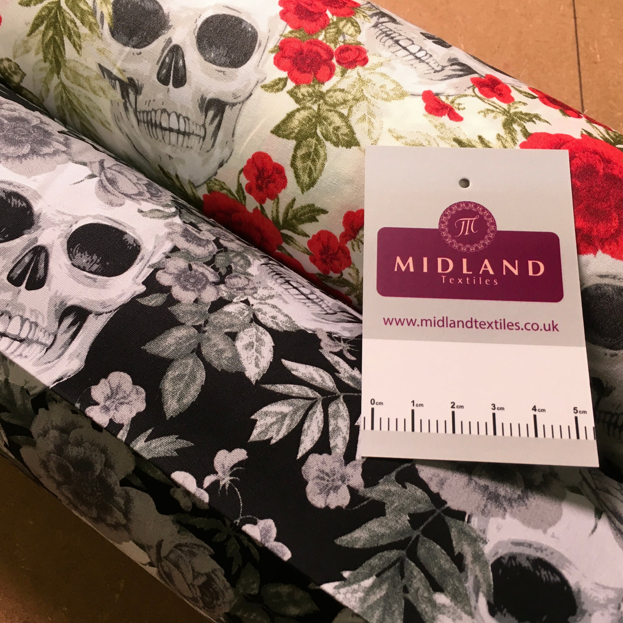 Halloween Skull and roses printed 100% cotton poplin craft mask Fabric 110 cm MD1395 Mtex