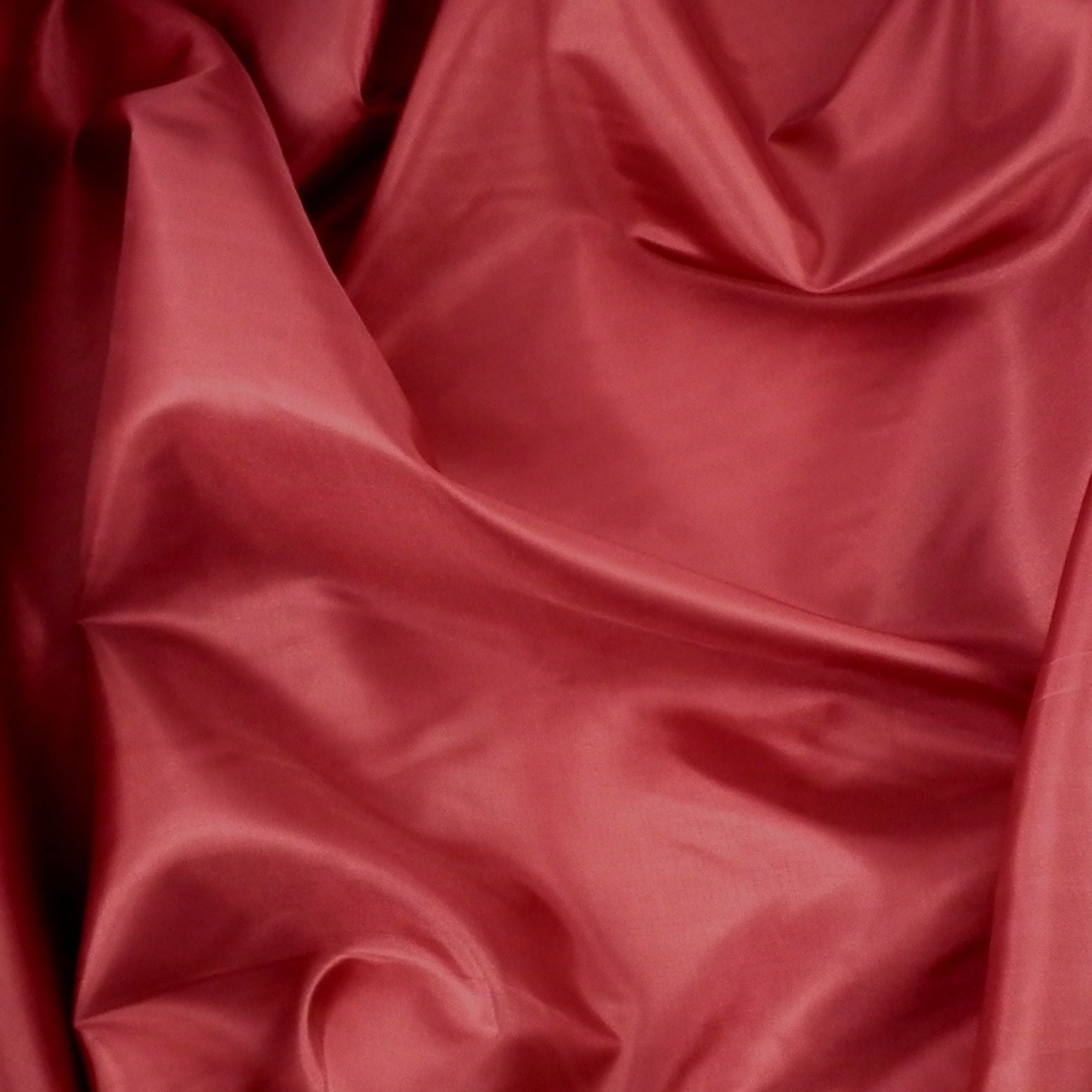 Silky Habutae Lining Fabric - 100% Polyester Non-Stretch M500