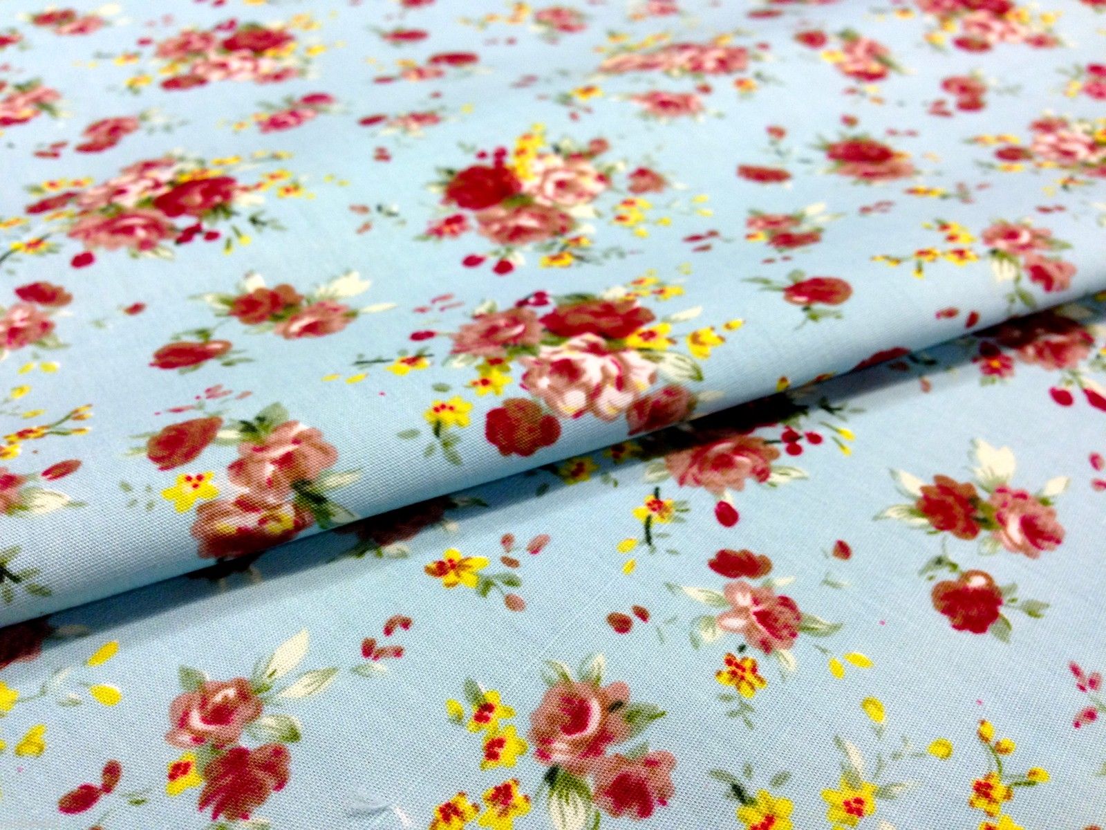 cath kidston Inspired Floral 100% Cotton Printed Fabric 58' Wide- Floral - Per Metre- M123 Mtex - Midland Textiles & Fabric