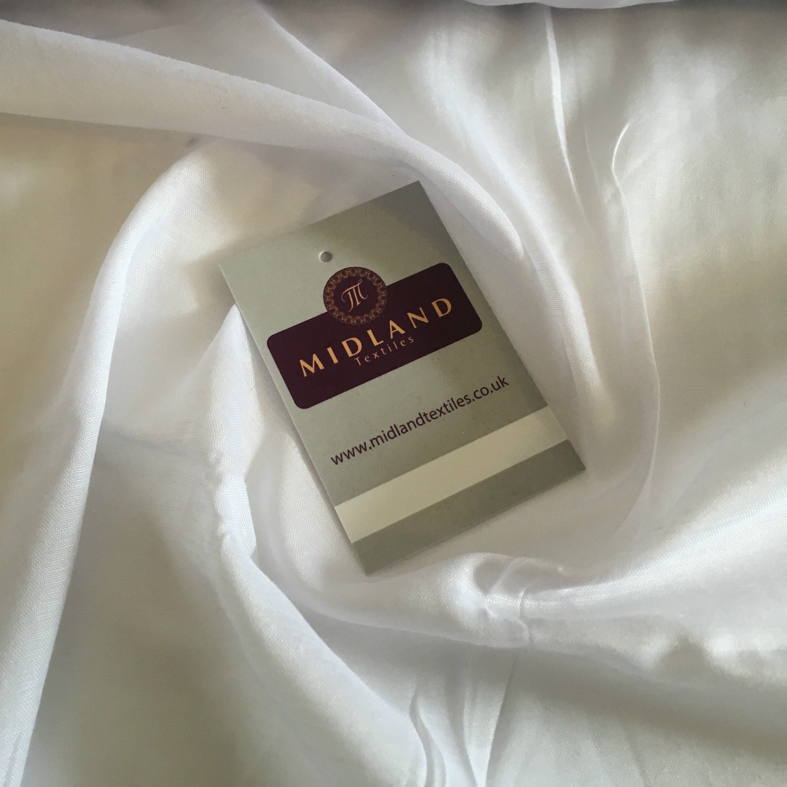 Lightweight soft sheer Poly-voile ideal for curtains and dressmaking 44' M718