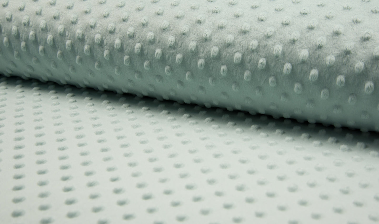 Plain Dimple Cuddle Fleece Fabric M1479 Mtex