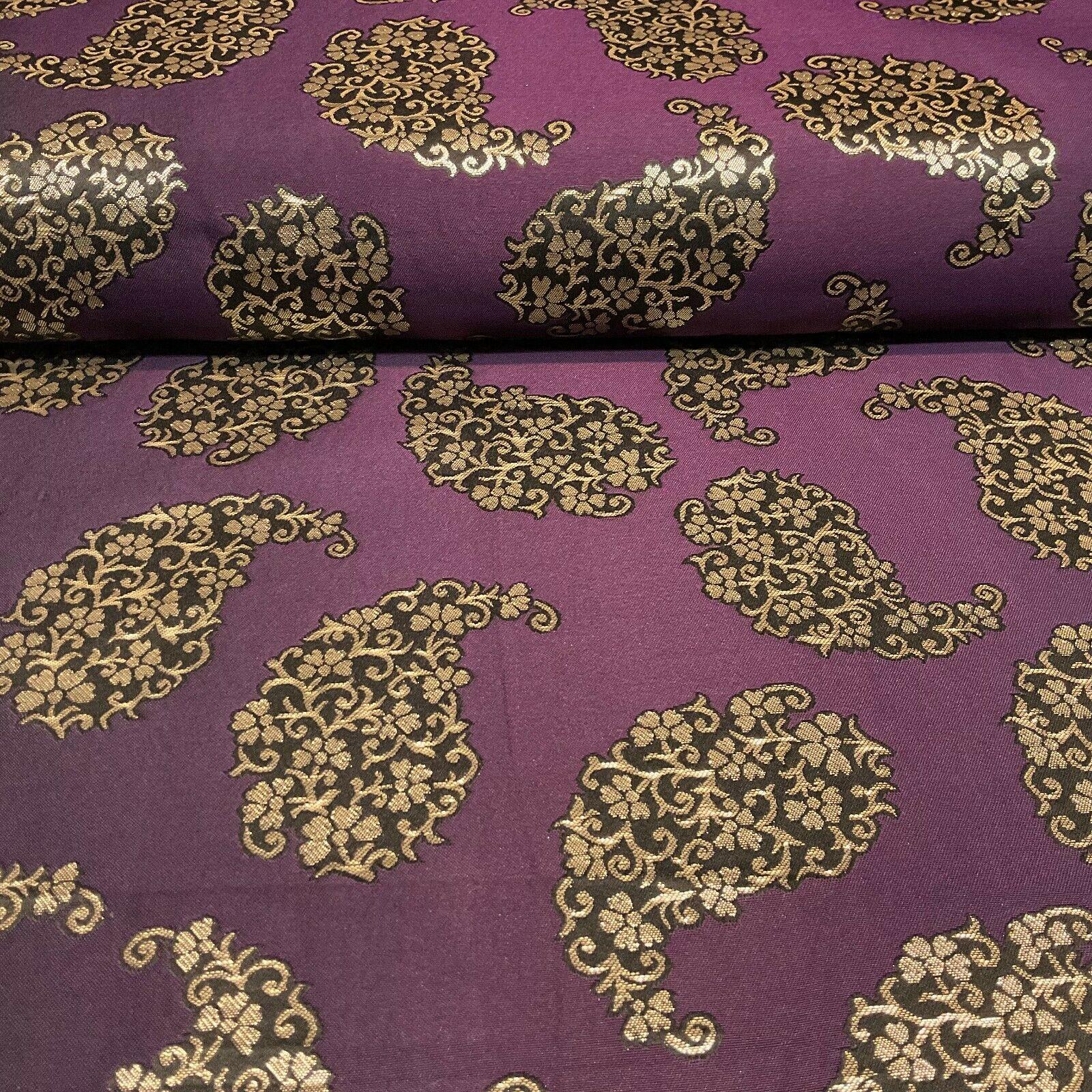 Paisley Brocade Wedding Banarsi Fabric 147 cm M1598