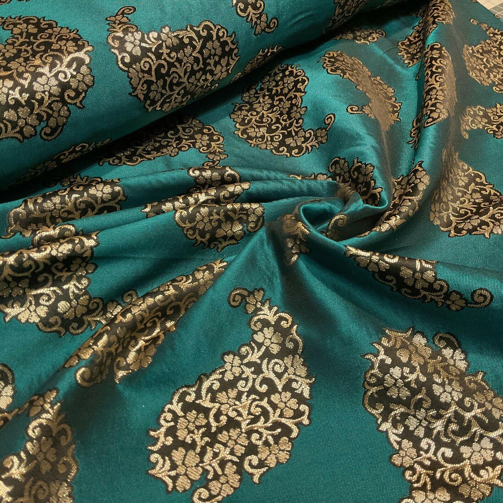 Paisley Brocade Wedding Banarsi Fabric 147 cm M1598
