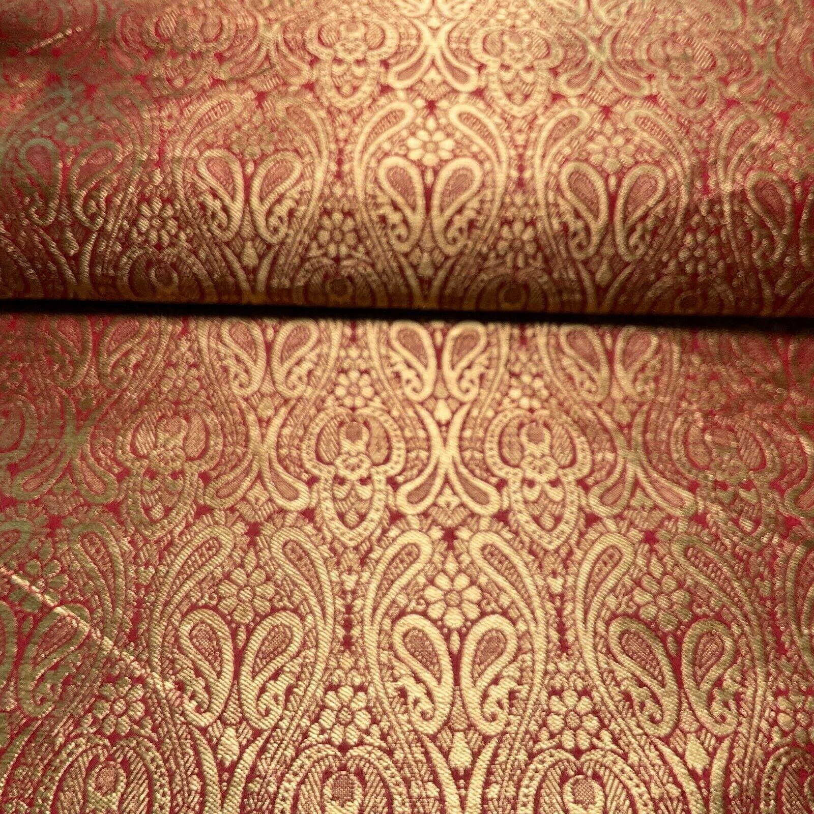 Double Paisley Brocade Wedding Banarsi Fabric 147 cm M1566
